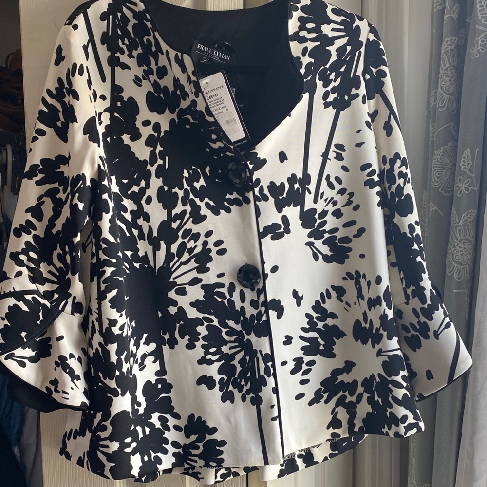 Frank Lyman Design Black and White Floral Jacket NWT 8